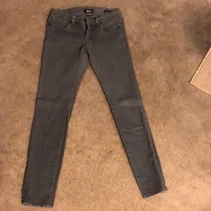 Women’s BDG mid rise cigarette ankle pants size 28